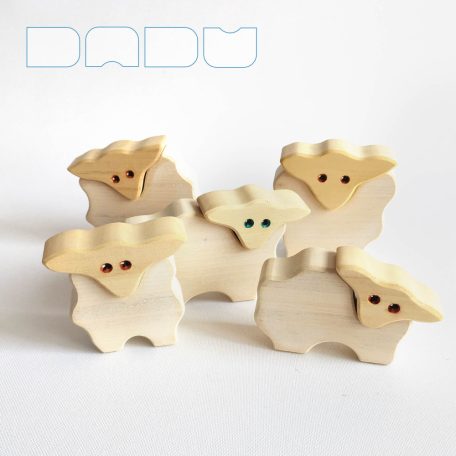Wooden lambs - toy figures