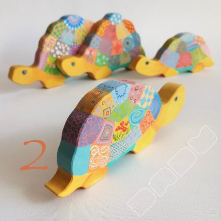 Dadu Bebop cheerful turtles—handpainted wooden toys
