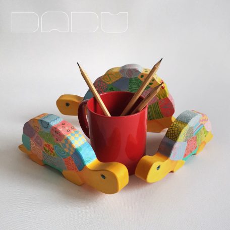 Dadu Bebop cheerful turtles—handpainted wooden toys