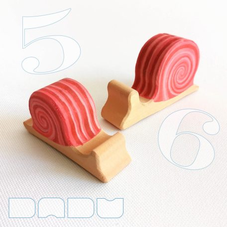 Pink snails - wooden figures