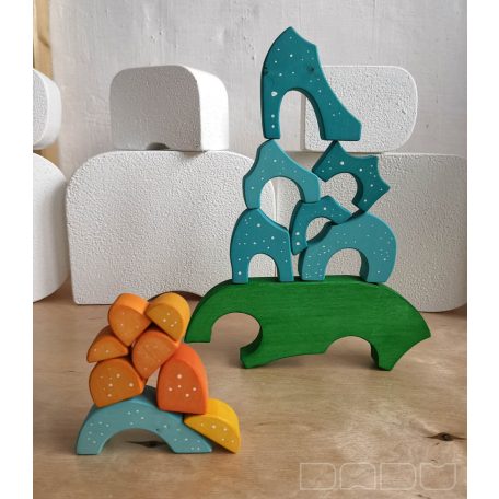 Christmas tree, snowman, huts