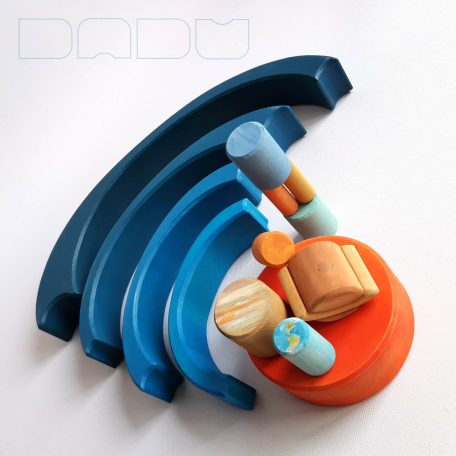 Daduverse - wooden planetary system toy 