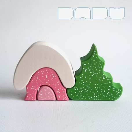 Snowy cottage with pine tree - wooden puzzle for christmas