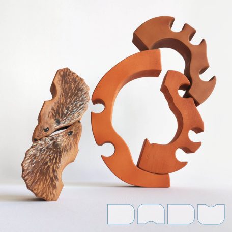 DaduGarden planting mounds with hedgehog