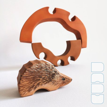 DaduGarden planting mounds with hedgehog