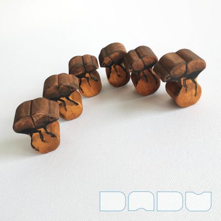 Dung-beetle - DaduGarden plantable