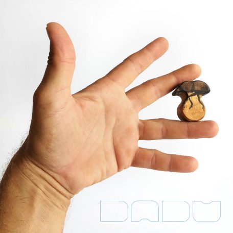 Dung-beetle - DaduGarden plantable