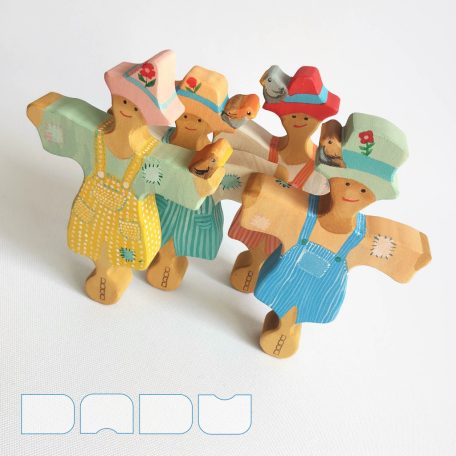 Scarecrow who loves birds—DaduGarden plantable wooden toy