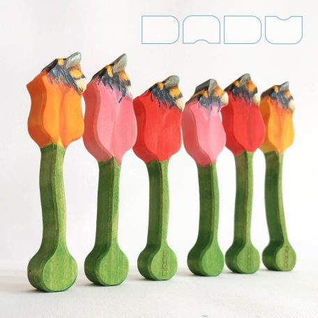 Bumble bee on tulip - DaduGarden plantable