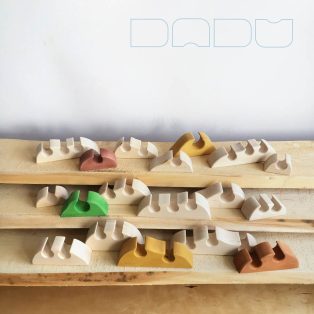   DaduGarden mound of one piece with customizable planting pits