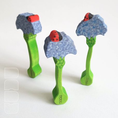 Ladybugs on plants - DaduGarden plantable