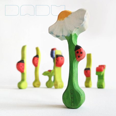 Ladybugs on plants - DaduGarden plantable