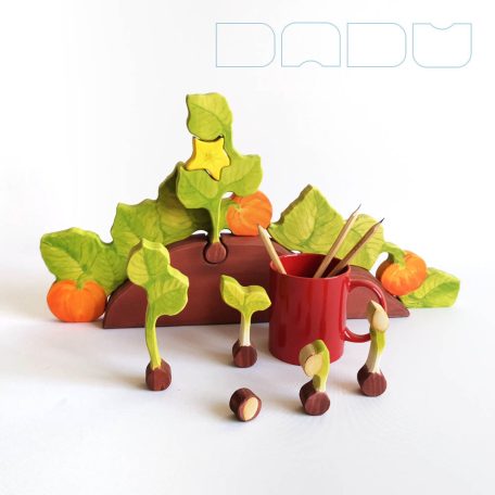Crop grower dadu — wooden toy for developing pumpkin and children :)