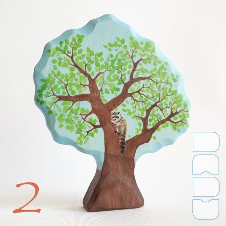 Raccoon on tree  -  wooden toy