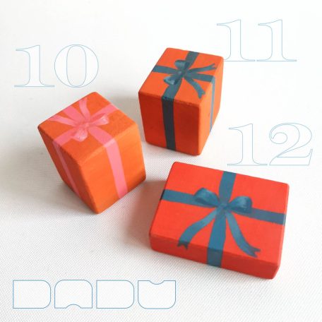 Packages - unique holiday gift packages made of wood