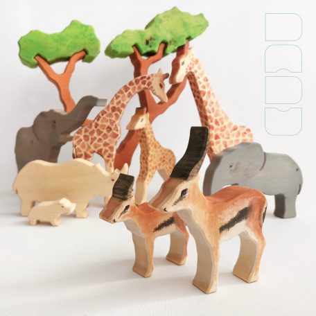 Tree and animals from the savannah