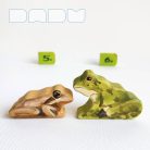 Frogs:handpainted wooden toy animal figures